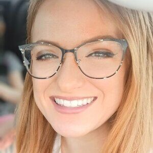 Meet your Posher, Sherrell